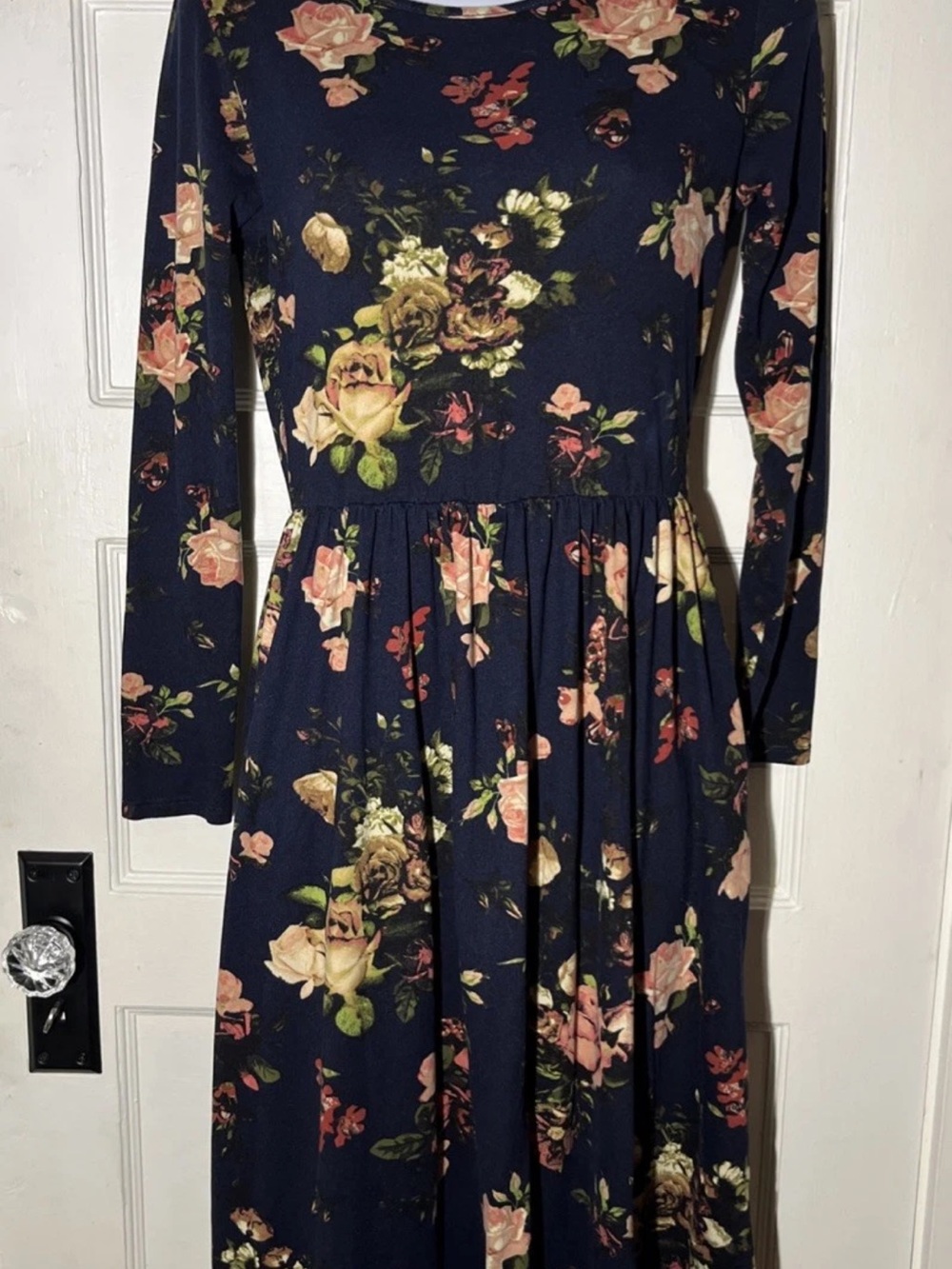 Women’s Dress Size Medium Reborn J Black Floral Pockets Midi